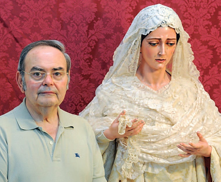 Dubé con la imagen en la última intervención del año 2013