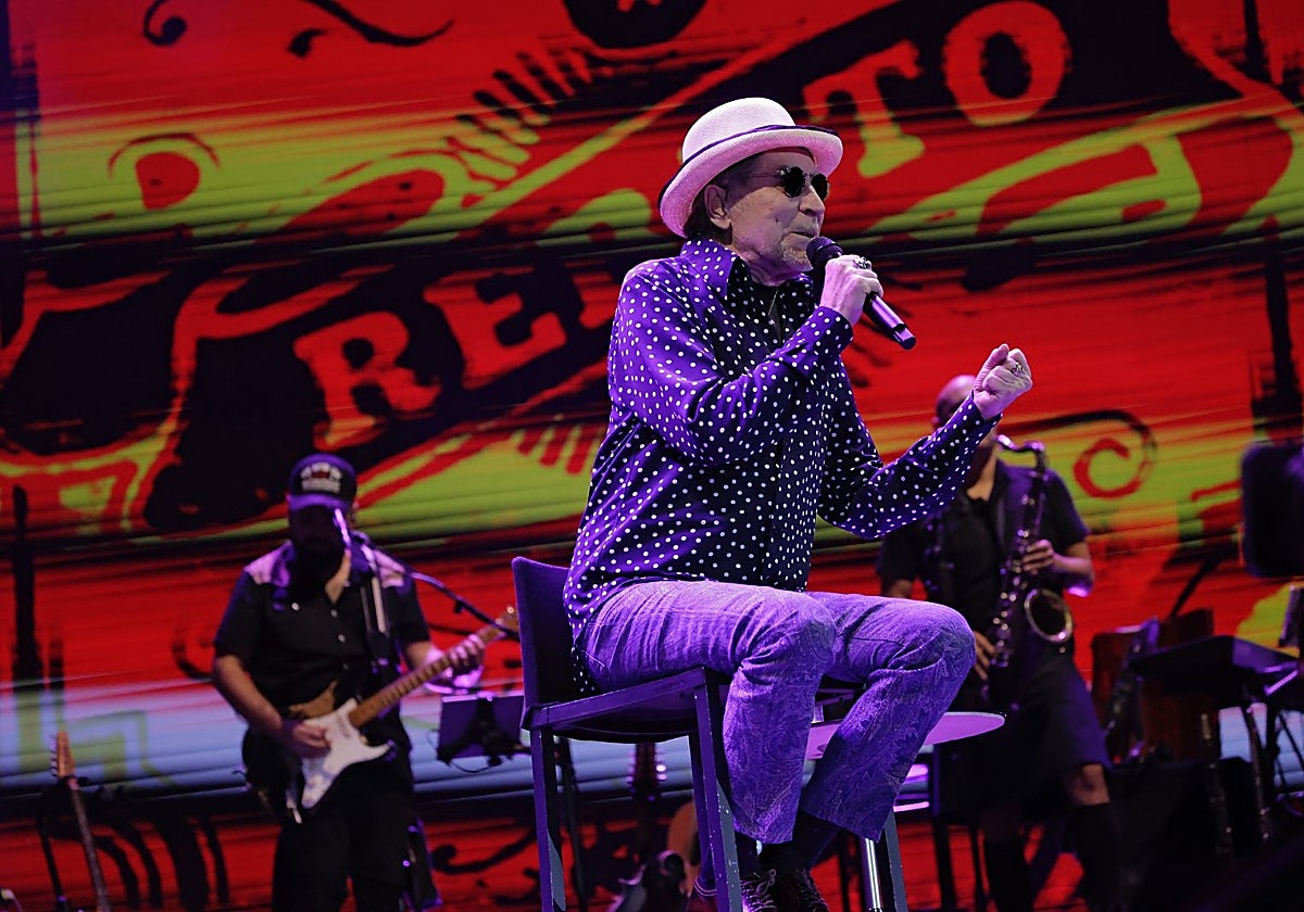 Joaquín Sabina en el primero de sus tres conciertos de despedida en la Maestranza