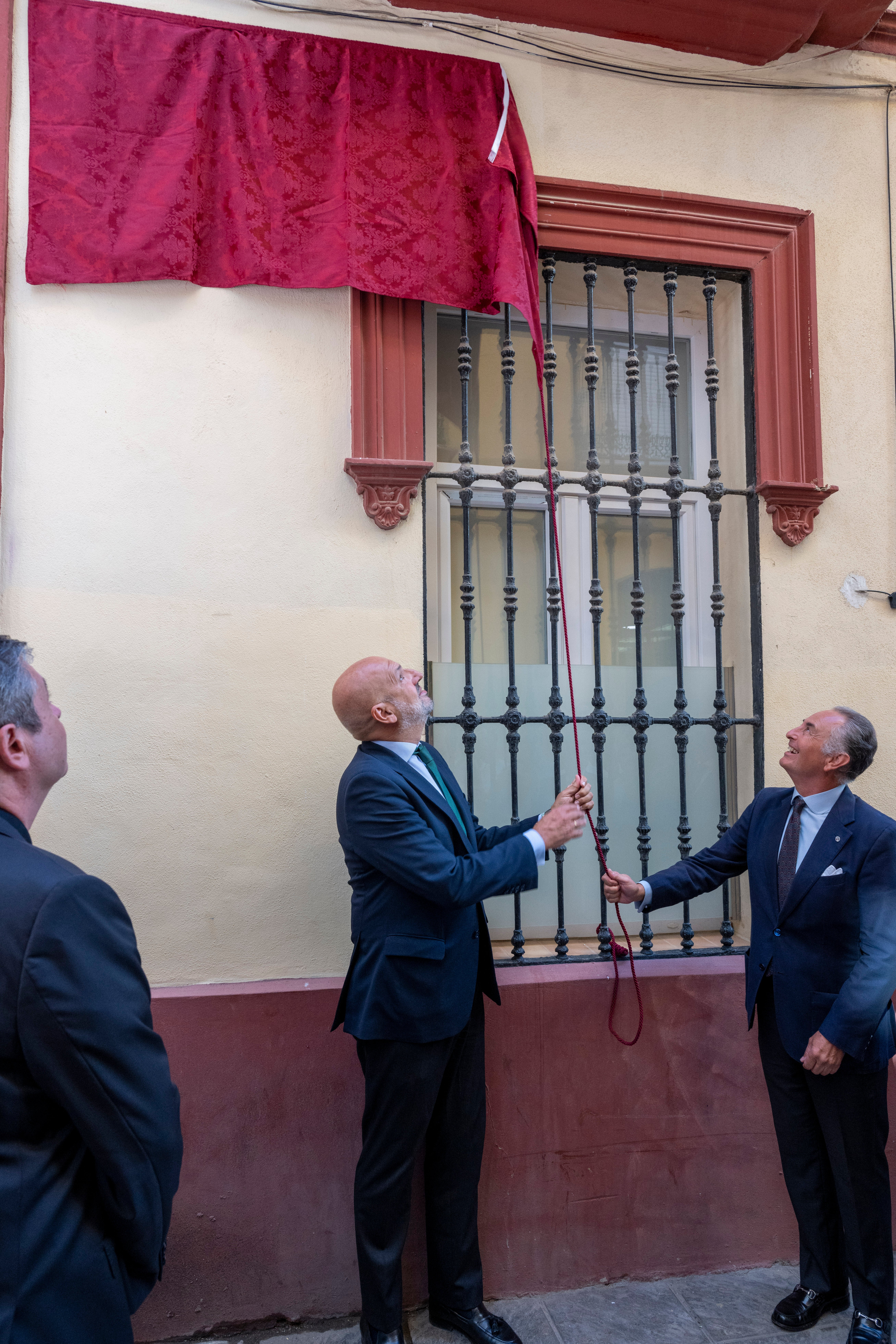La inauguración de la calle Virgen de las Tristezas, en imágenes