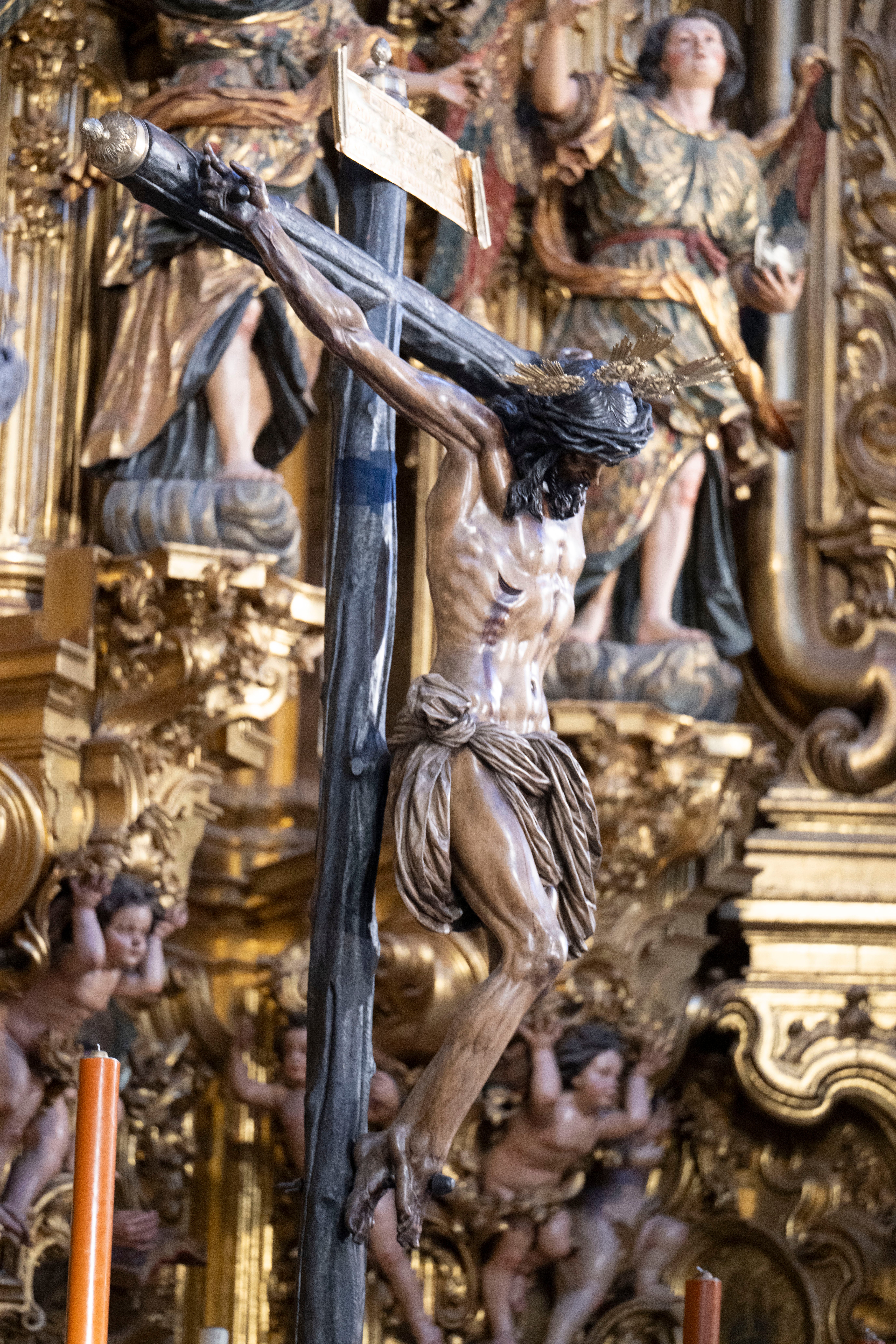 Los titulares del Amor, en el retablo mayor del Salvador