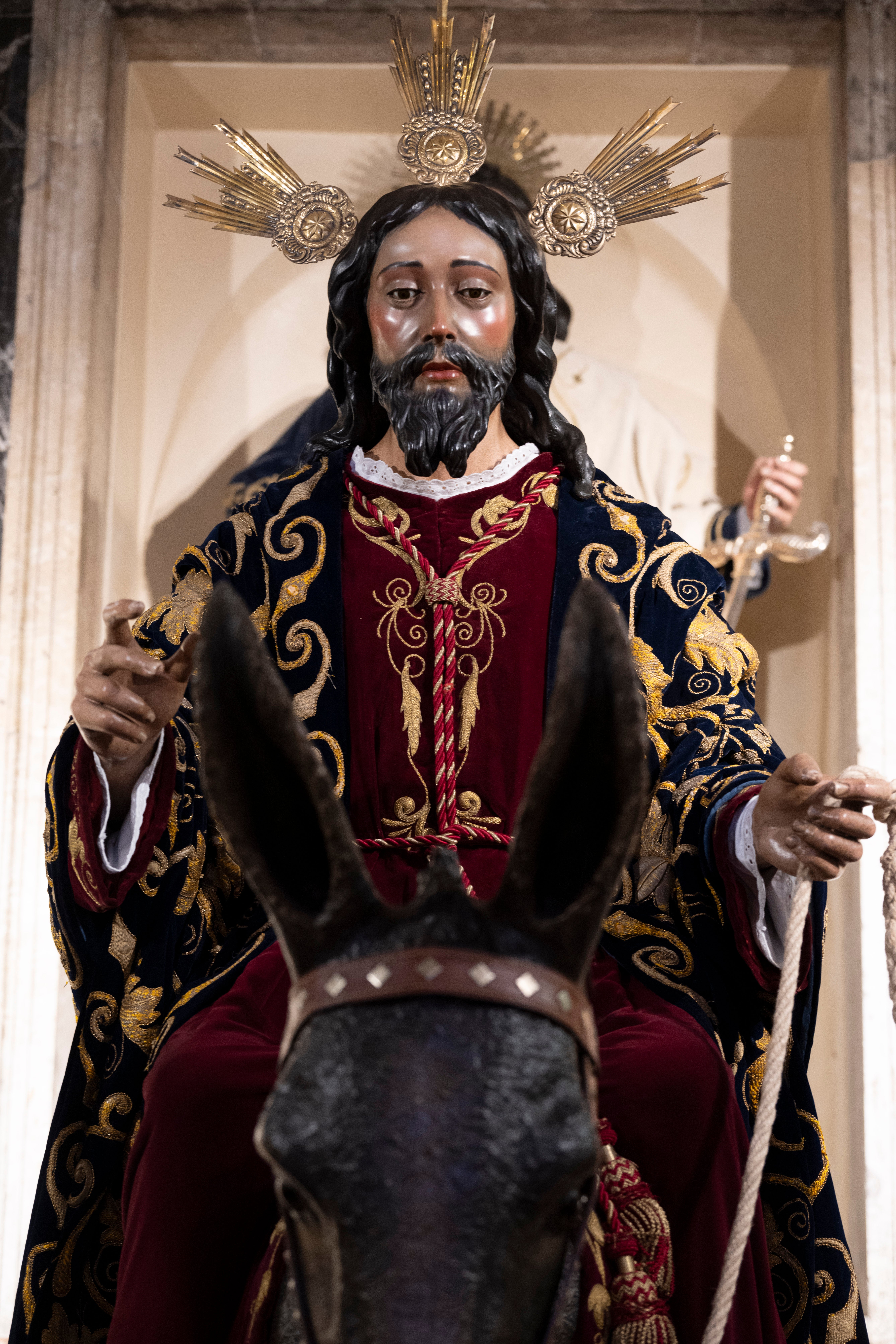 Los titulares del Amor, en el retablo mayor del Salvador