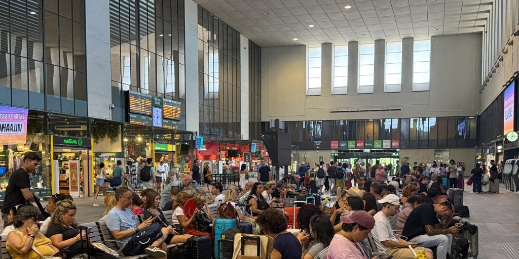 Demoras de 45 minutos en los AVE Sevilla-Córdoba por una avería en el sistema de señalización