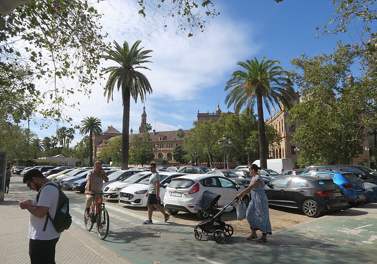 El solar de la Plaza del Ejército Español junto al edificio de Capitanía General