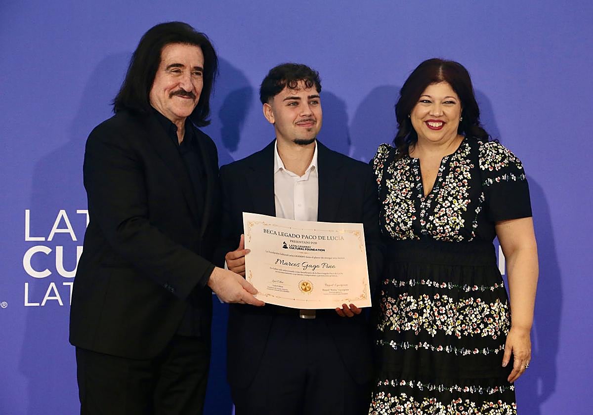 Luis Cobos, Marcos Gago y Raquel Egusquiza