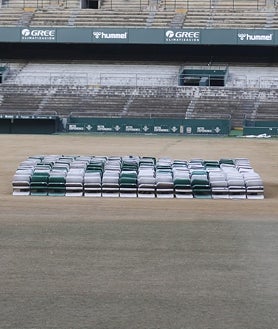 Imagen secundaria 2 - Arranca la demolición de la grada de Preferencia del estadio Benito Villamarín