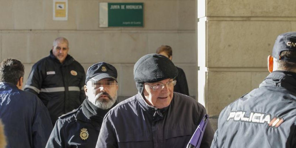 El falso cura alega motivos de salud para no asistir al nuevo juicio en su contra