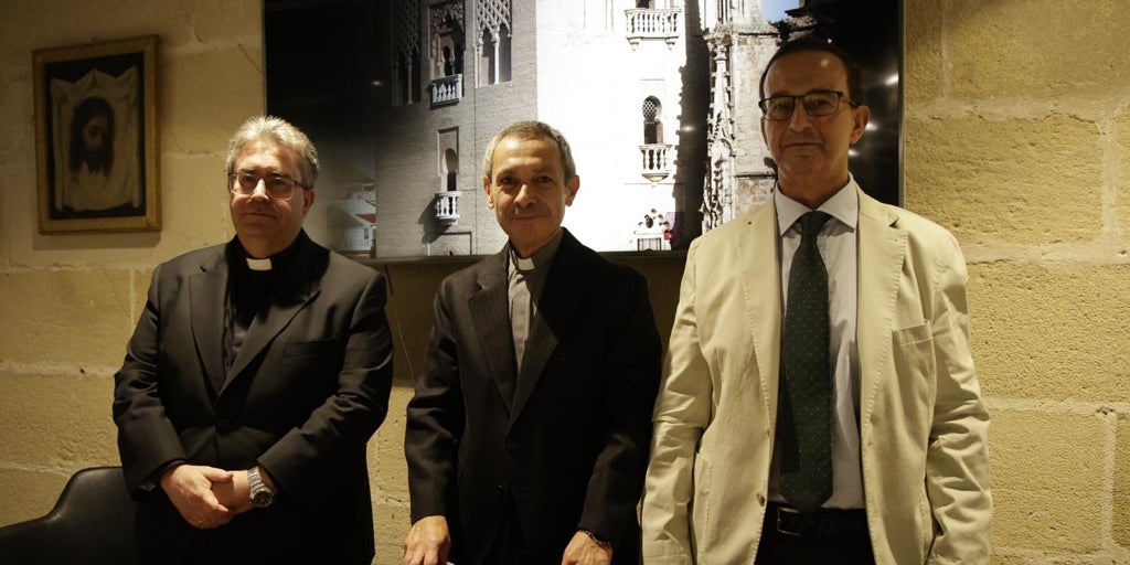 'Tvrris Fortissima': las cuatro caras restauradas de la Giralda en un simposio