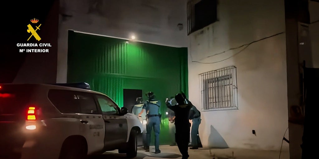 Destapan una fábrica clandestina en un pueblo de Sevilla que producía 1.200 cigarrillos por minuto