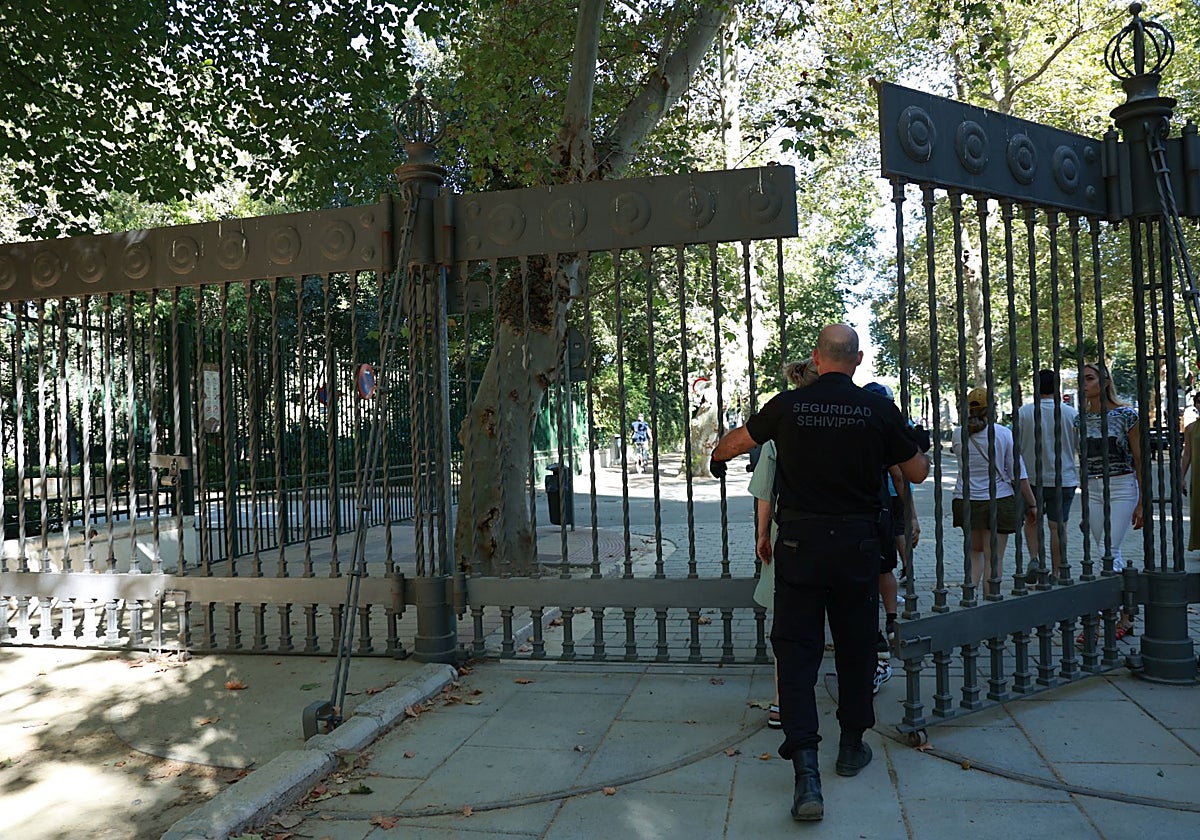 Las puertas del parque de María Luisa reabren este viernes