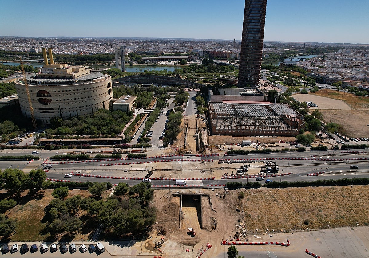 Las obras en el entorno de Torre Triana, en la Cartuja