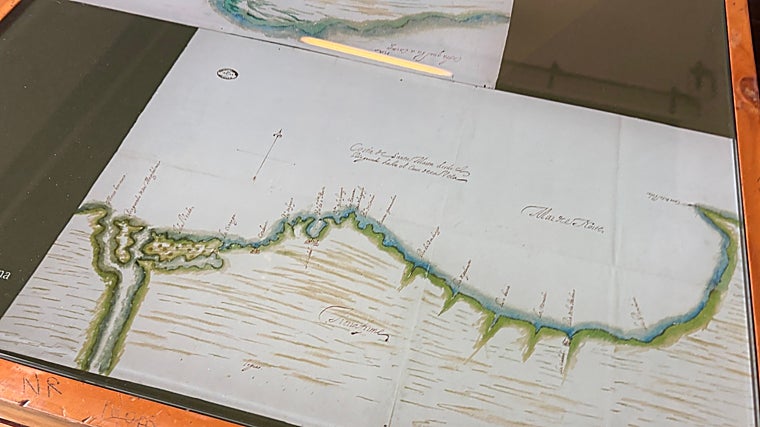 Facsímil conservado en el Museo del Oro de Santa Marta, procedente del Archivo General de Indias. Muestra la costa colombiana que descubrió Rodrigo de Bastidas, desde la desembocadura del río Magdalena (izquierda) hasta el cabo de la Vela (derecha)