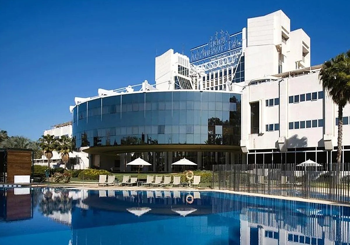 Fachada interior del hotel Al Andalus de Sevilla