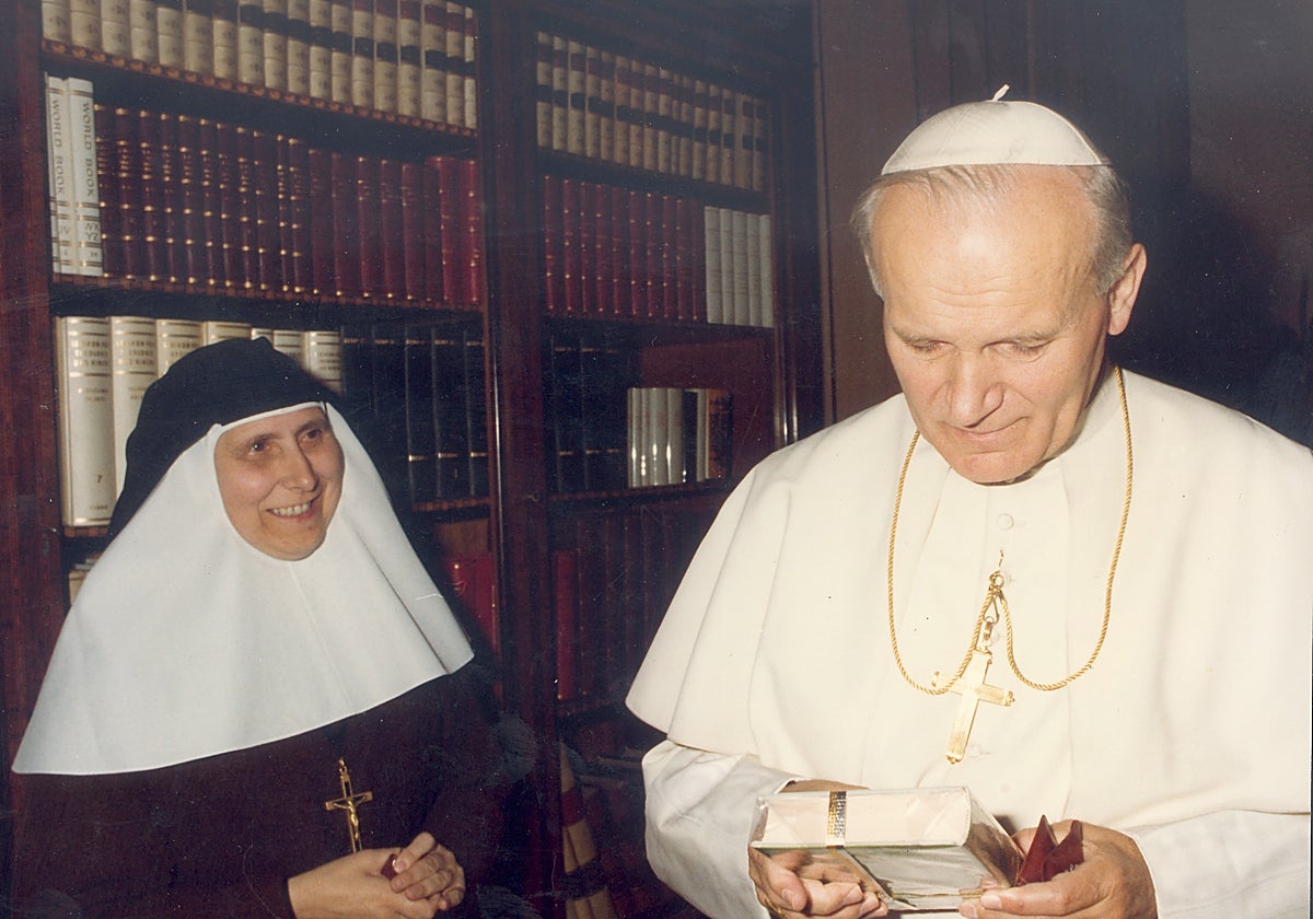 Santa María de la Purísima y San Juan Pablo II