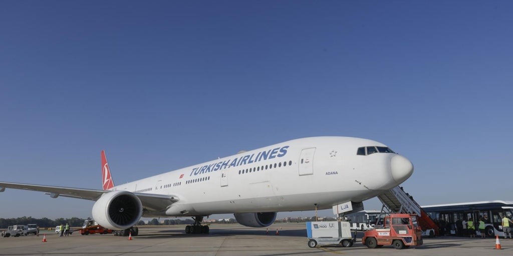 José Luis Sanz ve como «un castigo y desprecio de Sánchez a los sevillanos» la falta de inversión en el aeropuerto de Sevilla