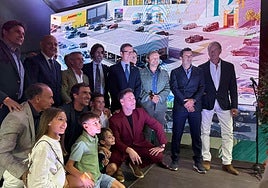 Música, humor y fuegos artificiales: el centro comercial Entrenasas se estrena a lo grande en Dos Hermanas