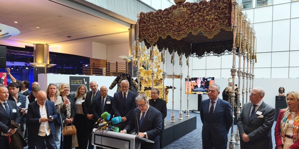 LOS HITOS DEL ARTE SACRO DE SEVILLA EN EL PARLAMENTO EUROPEO: DE LOS FOCOS DE LA EXPOSICIÓN A LA BÚSQUEDA DE PROTECCIÓN