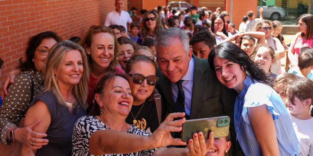 Destinan 112.000 euros para el apoyo a las AMPAS de los colegios de Sevilla