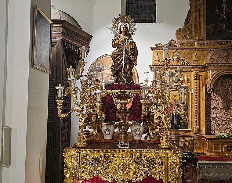 Santa Lucía, preparada para la salida