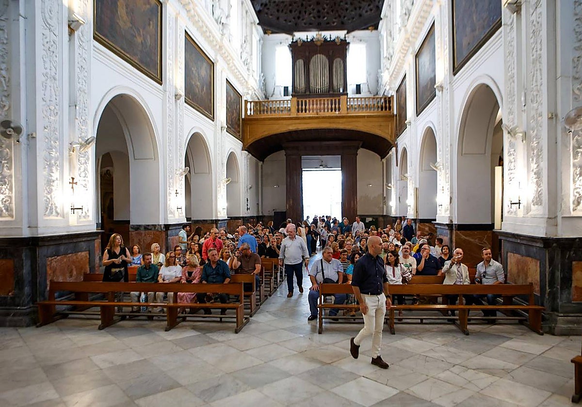 Imagen de la apertura de la iglesia de los jesuitas