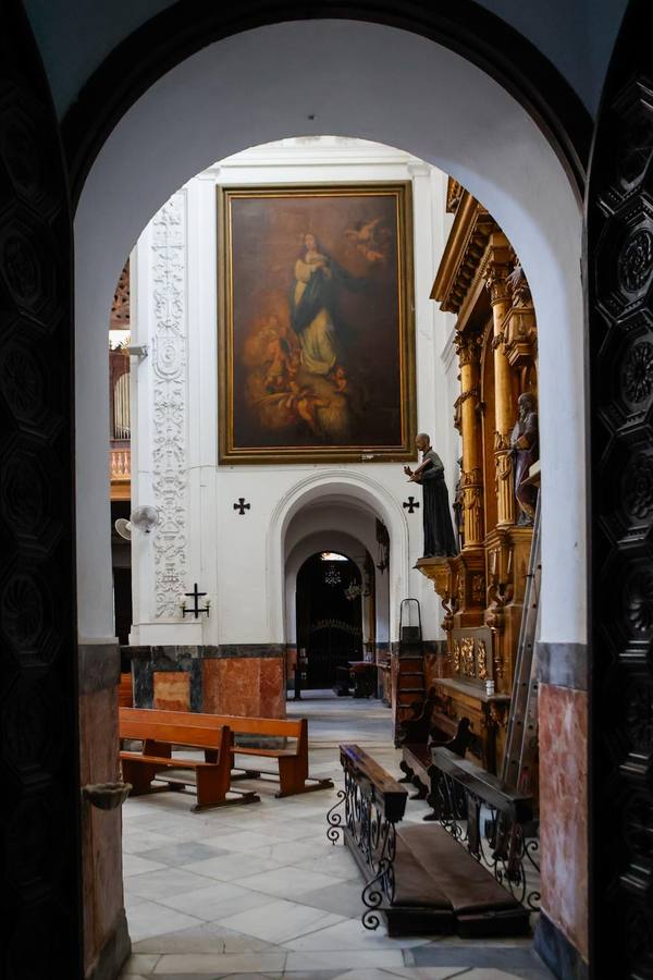 En imágenes, Los Javieres abre la iglesia de los jesuitas a Sevilla