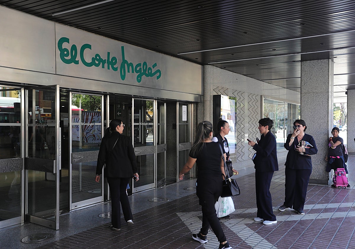 El Corte Inglés busca empleados para la campaña de Navidad