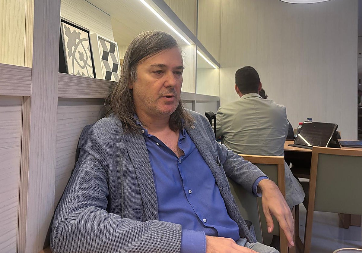 Alfonso Castro aspira a ser rector de la Universidad de Sevilla