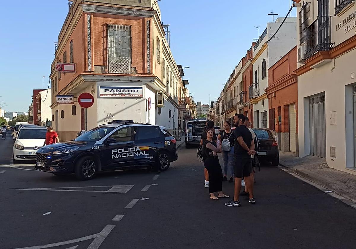 Los hechos han ocurrido en la calle Las Cabezas de San Juan del barrio de Palmete