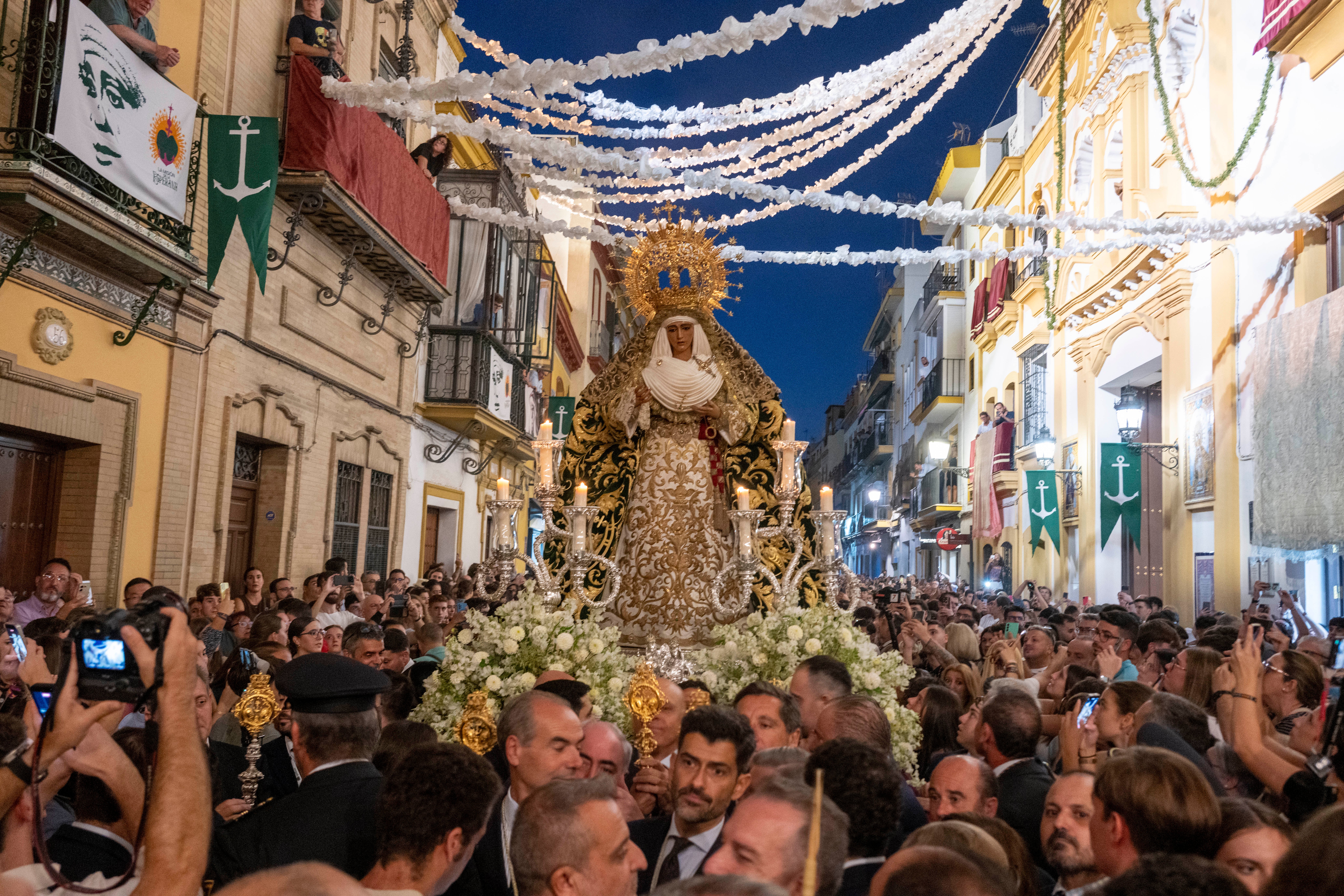 El traslado de la Esperanza a Santa Ana
