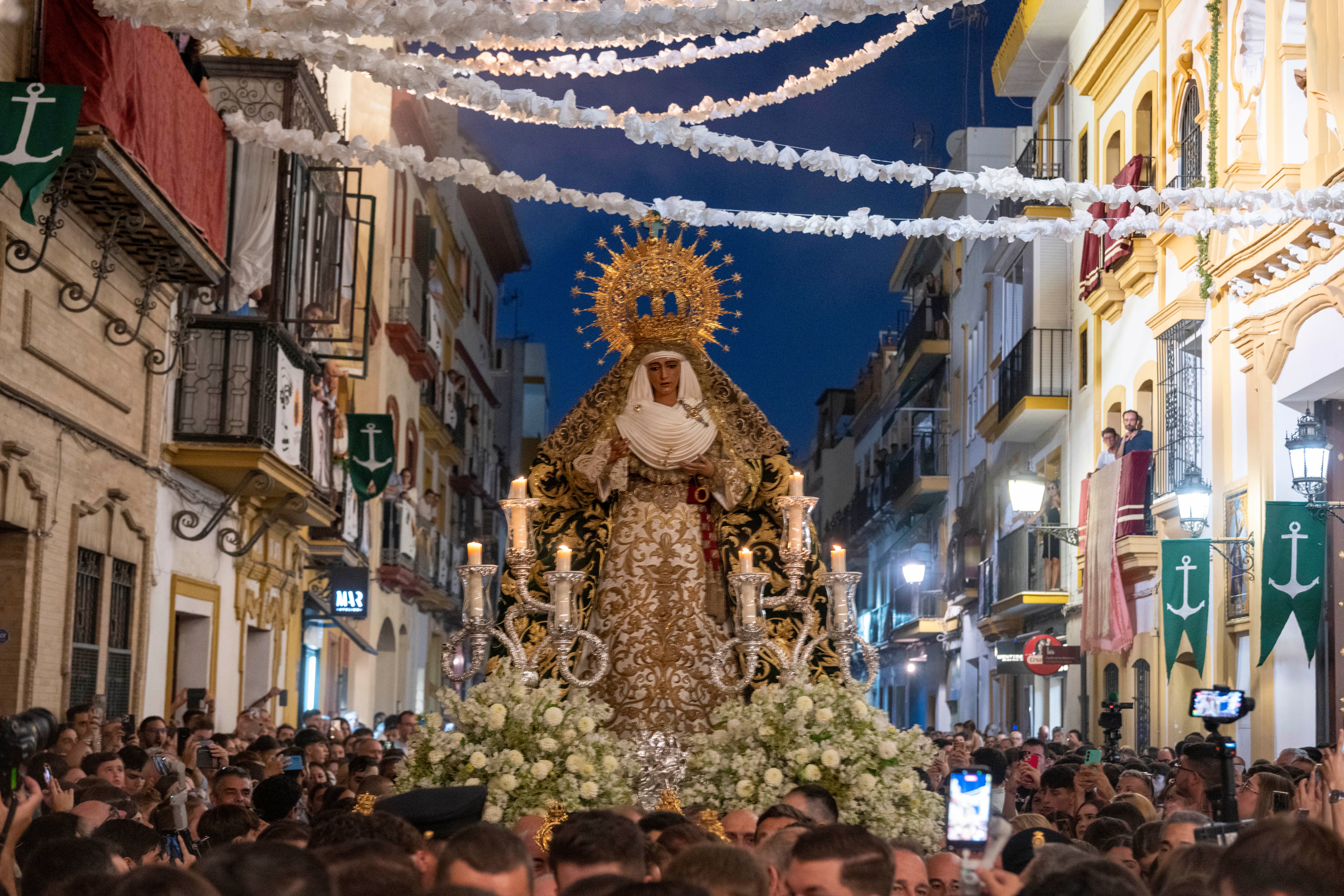 El traslado de la Esperanza a Santa Ana