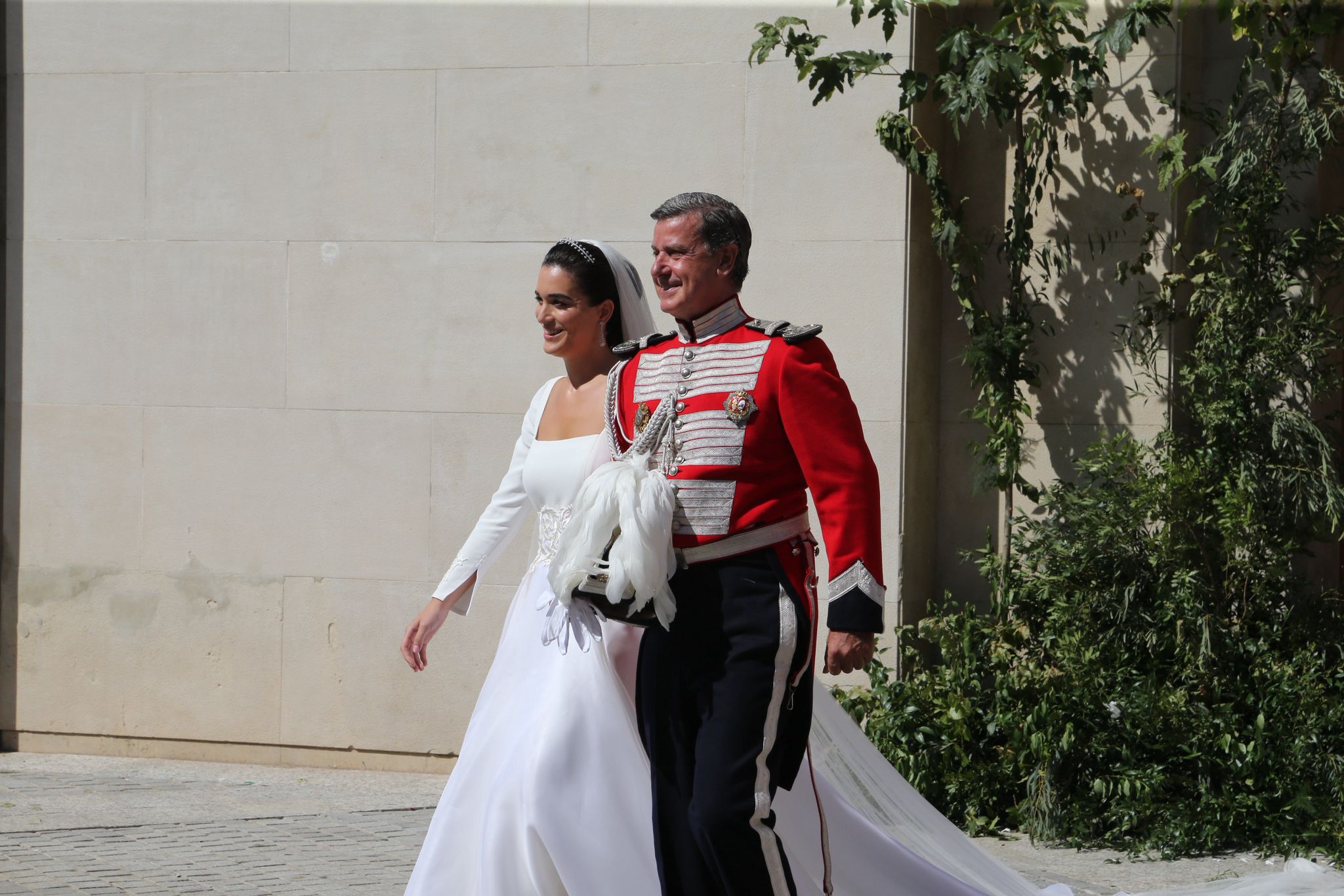 La salida de los novios del templo