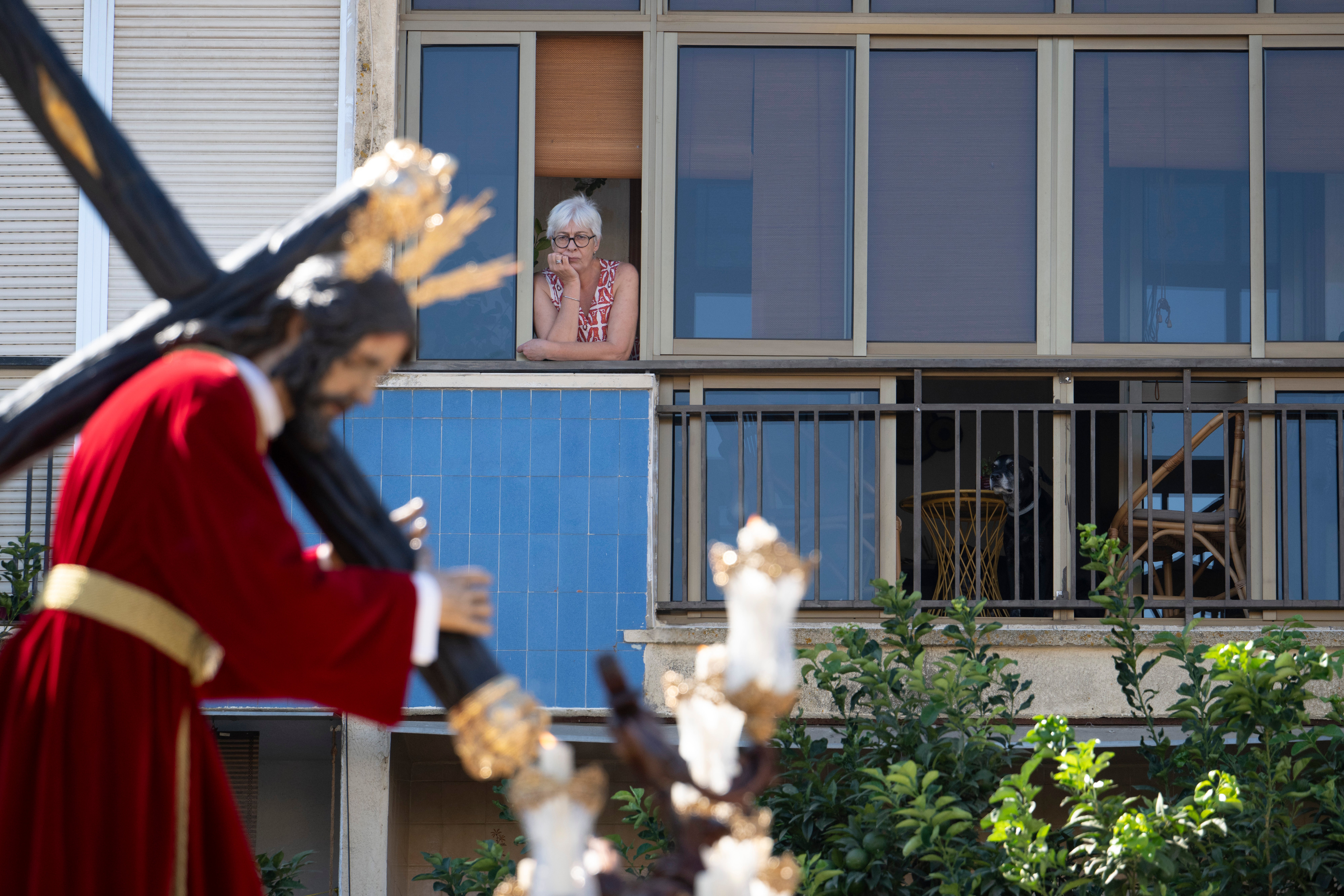 La procesión extraordinaria del Señor del Divino Perdón, en imágenes