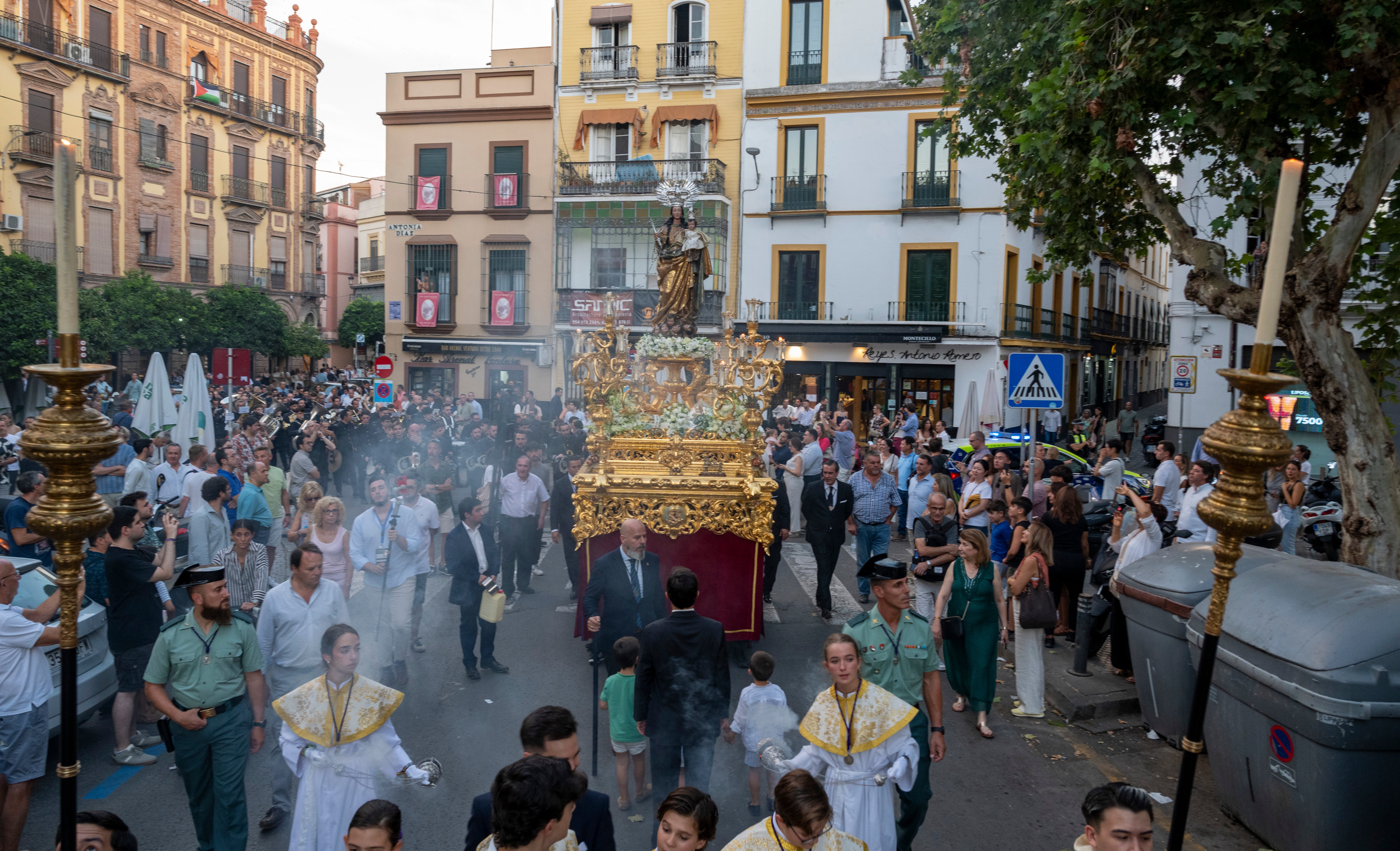 Las procesiones del primer sábado de octubre, en imágenes