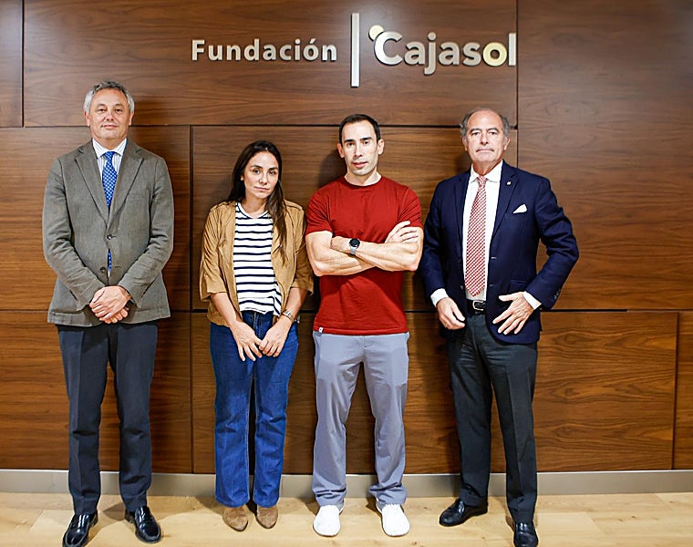 Alberto García Reyes, director de ABC de Sevilla; Rosario Salas, de la Fundación Cajasol; Marcos Vázquez y  Luis Manuel Halcón, de la Real Maestranza de Caballería de Sevilla