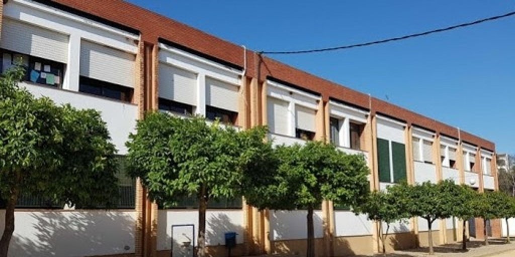 Investigan a un profesor de un colegio de Casariche por presuntos abusos sexuales a una menor