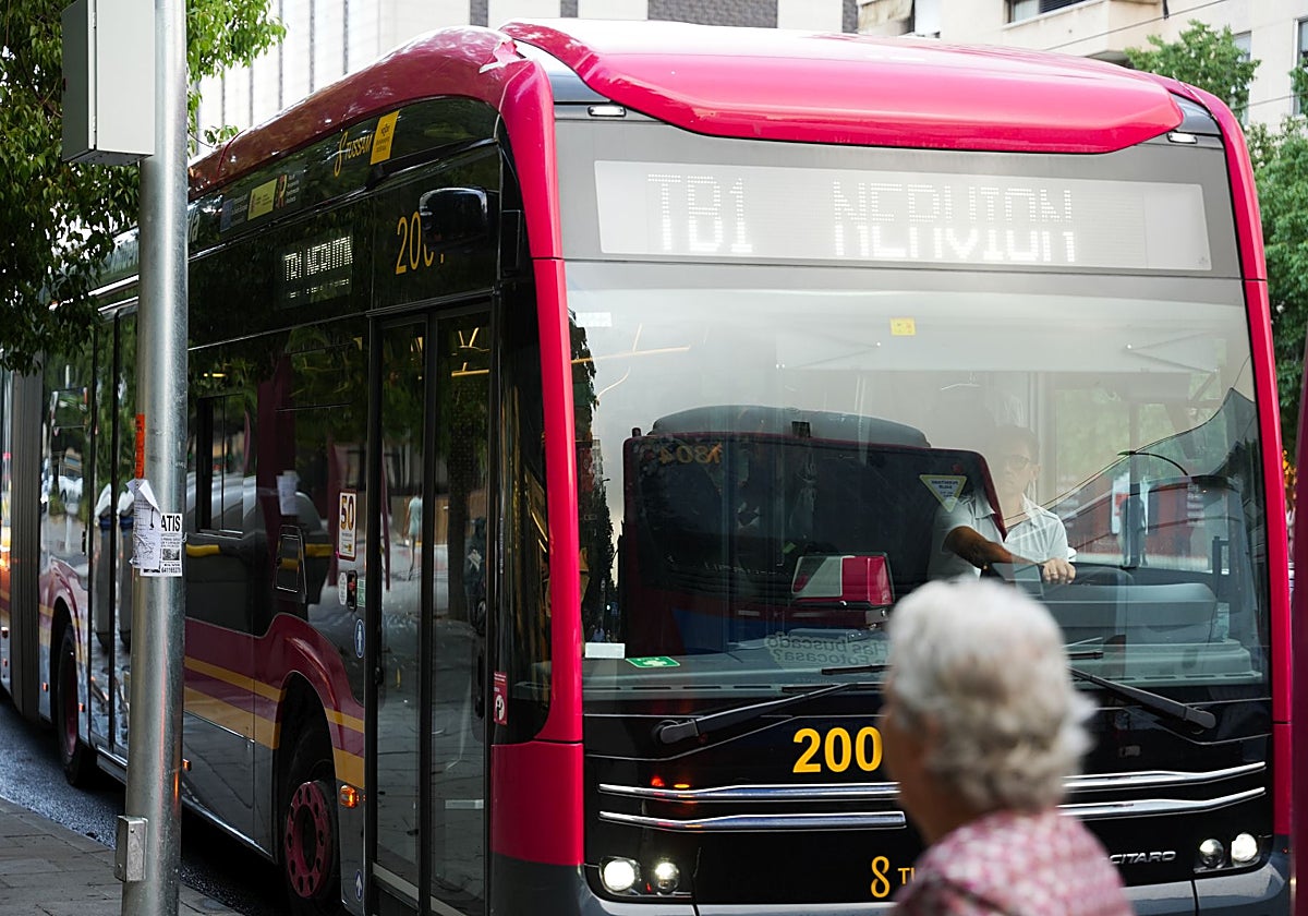 El tranvibús entre Sevilla Este y Nervión comenzó a funcionar el pasado 29 de septiembre