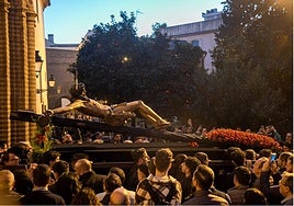 El Cristo de la Buena Muerte de la Hiniesta presidirá el Vía Crucis de las Cofradías de Sevilla de 2026