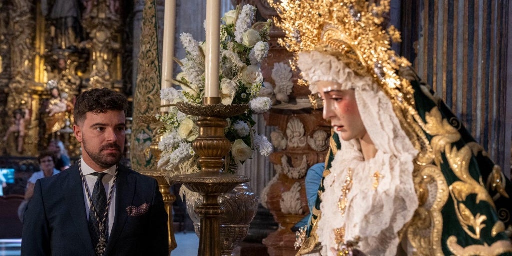 David Toro, nuevo vestidor de la Virgen del Rocío de la Redención