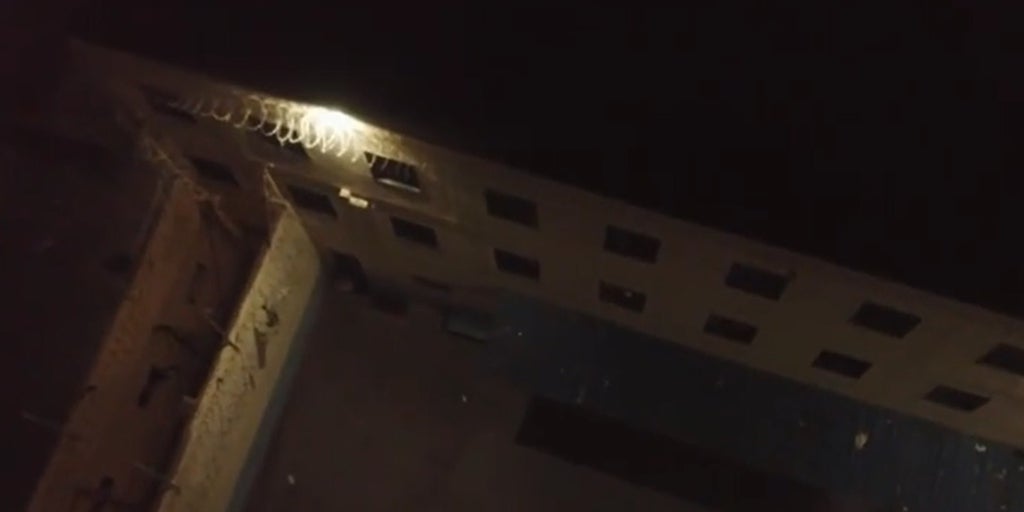 Un dron sobrevuela y se cuela hasta las celdas en la cárcel de Alcalá de Guadaíra