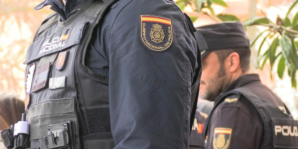 Condenado en Sevilla por agredir a dos policías que intervenían ante su posible maltrato a una mujer