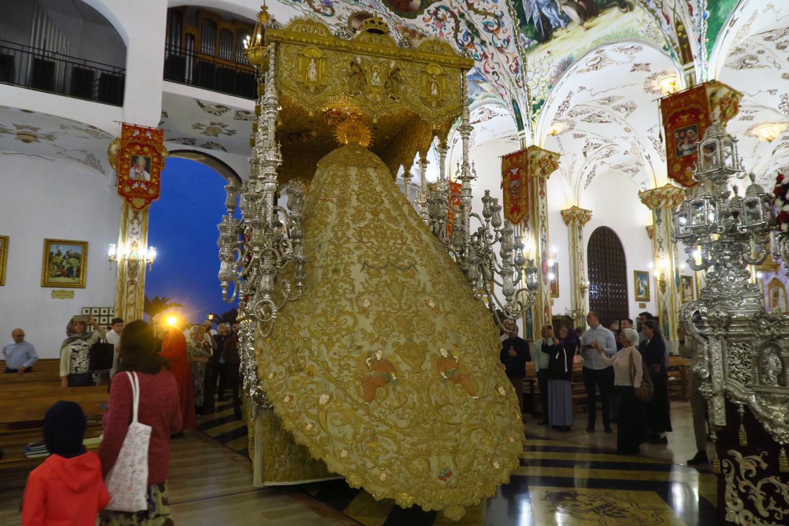 La extravagante jornada de ‘puertas abiertas’ en la secta del Palmar de Troya, en imágenes