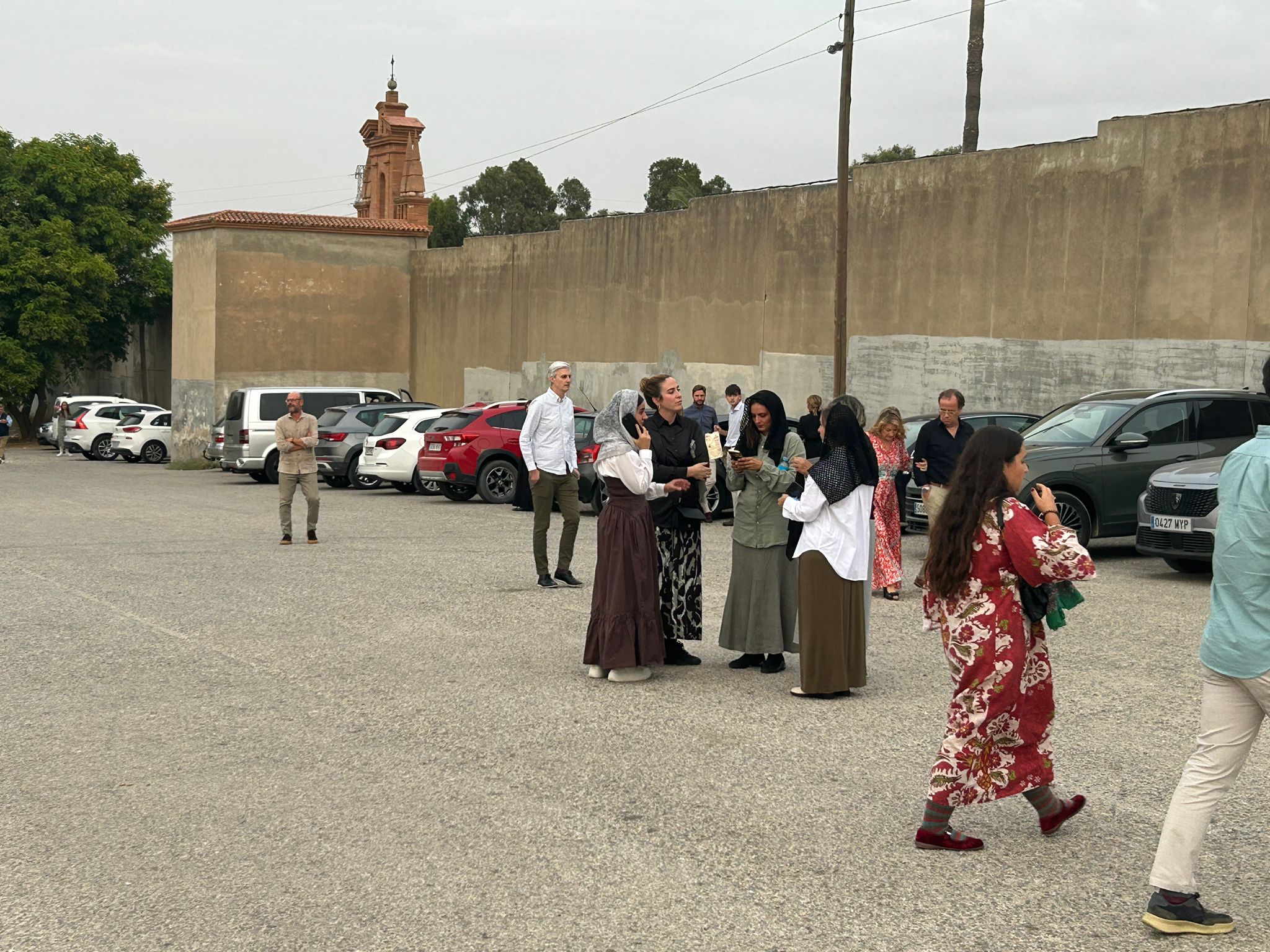 La extravagante jornada de ‘puertas abiertas’ en la secta del Palmar de Troya, en imágenes