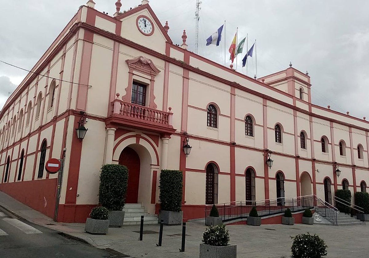Fachada del Ayuntamiento de Alcalá de Guadaíra