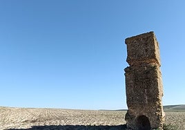 La torre romana del Cincho de Carmona entra en la «lista roja» del patrimonio por su «progresiva ruina»