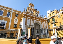 Cabezuelo propone reducir las cuotas a los hermanos de la Macarena