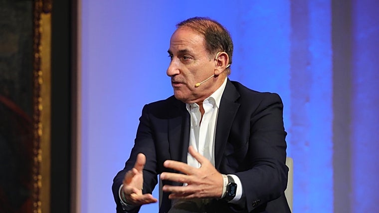 El presidente de la CEA, Javier González de Lara