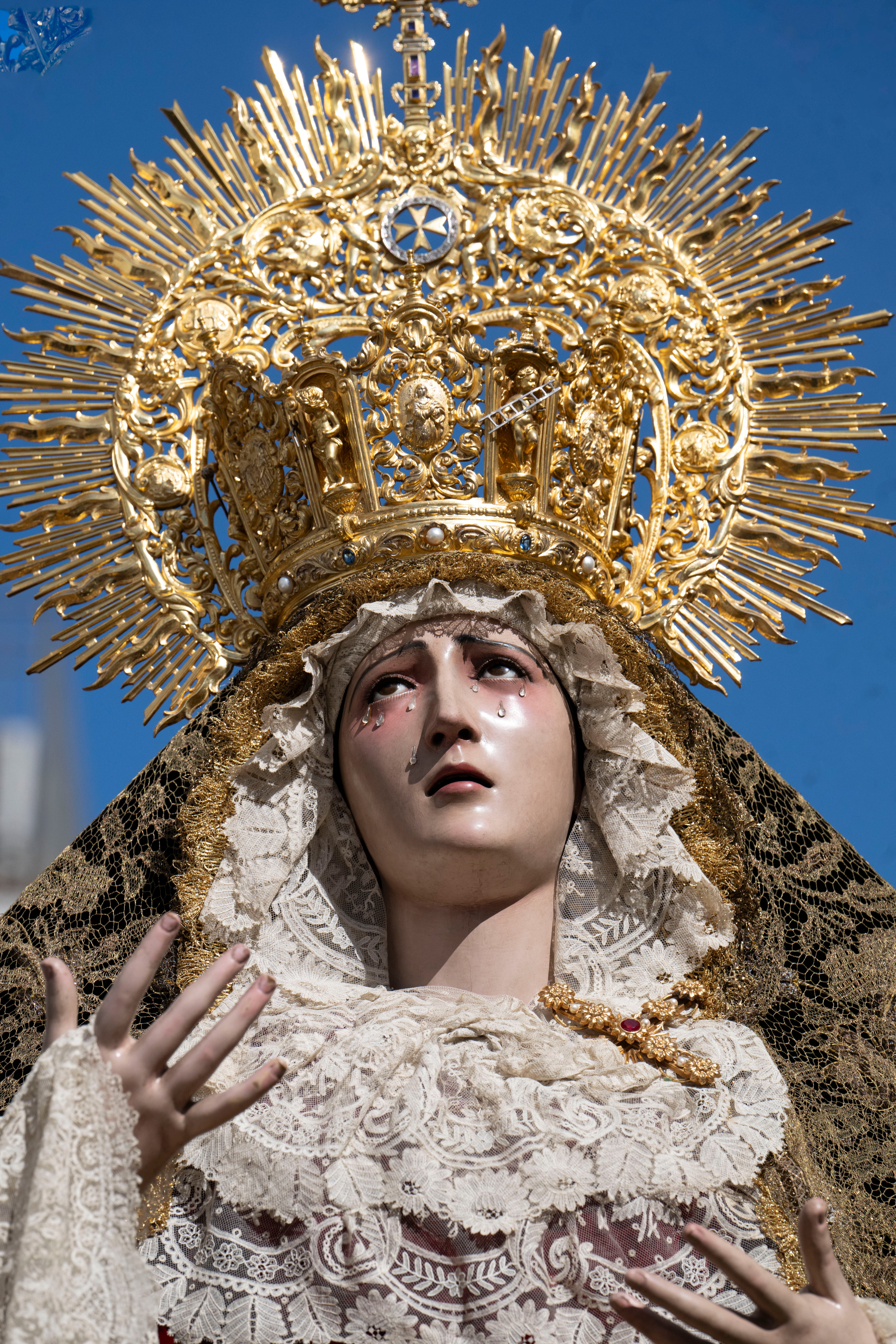 El traslado de regreso de la Virgen de los Dolores de las Penas, en imágenes