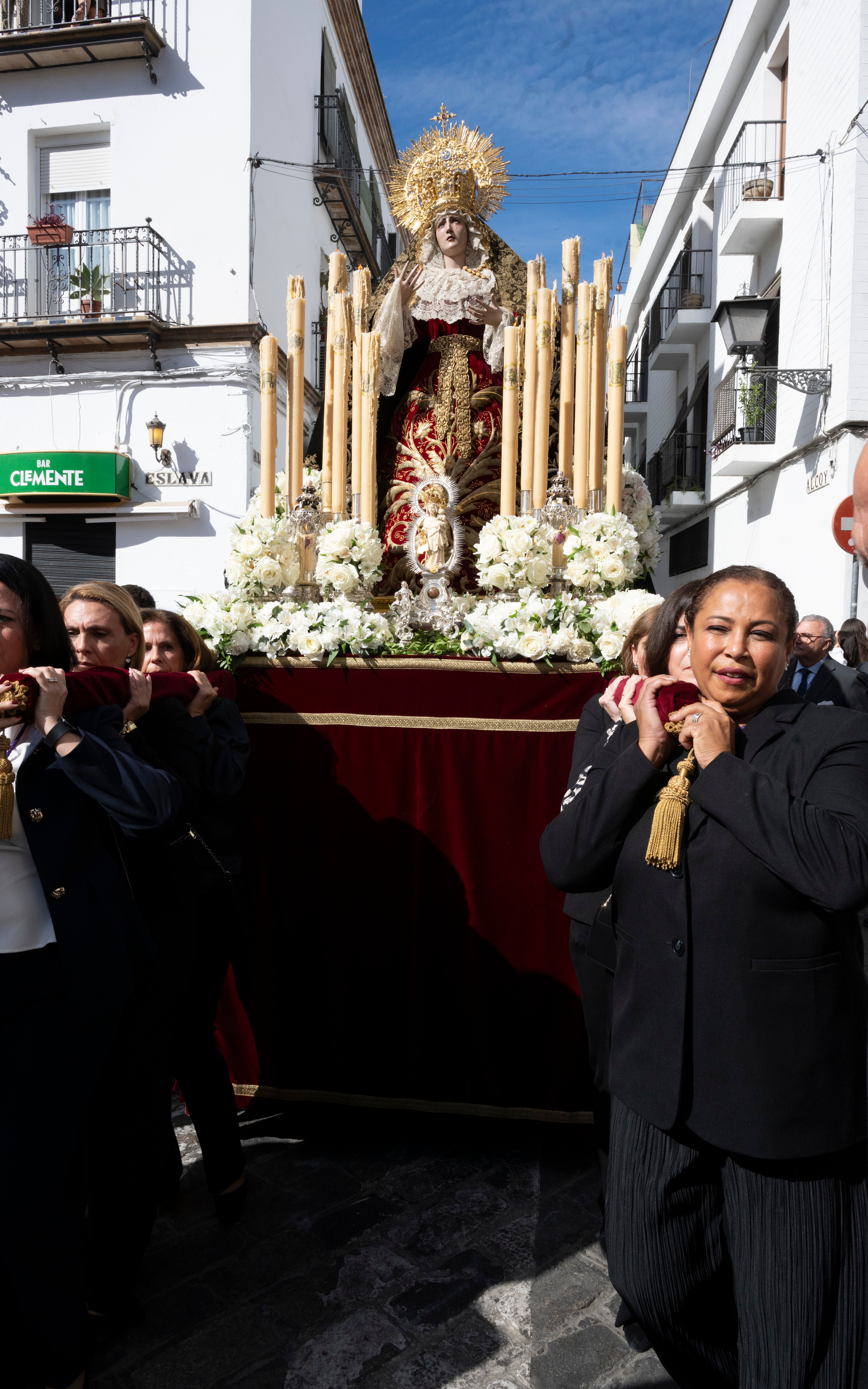 El traslado de regreso de la Virgen de los Dolores de las Penas, en imágenes