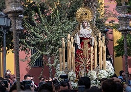 El traslado de regreso de la Virgen de los Dolores de las Penas, en imágenes