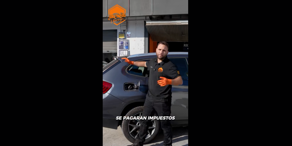 Juan José, mecánico: «Claro que la subida del petróleo afecta en que suba el combustible, pero estás pagando más del 50% de lo que pagas por litro en impuestos»