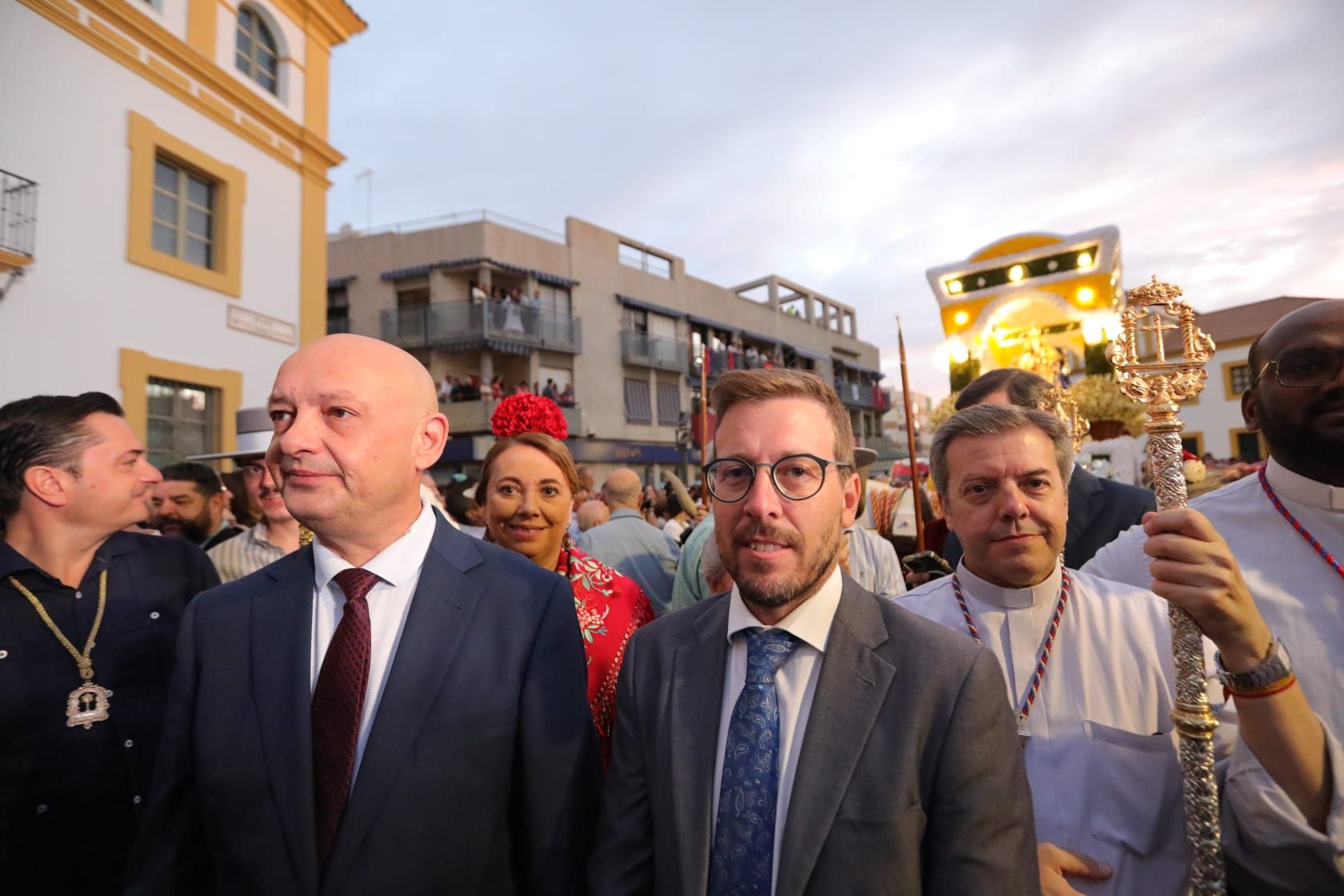 Dos Hermanas acompaña a la Virgen de Valme en su Romería